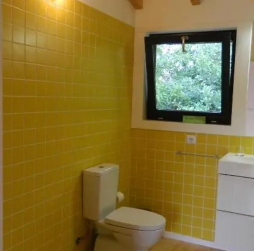 With Pool * 아르코스 데 발데베즈