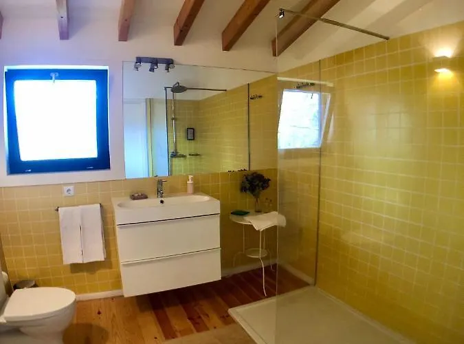 With Pool * Arcos de Valdevez