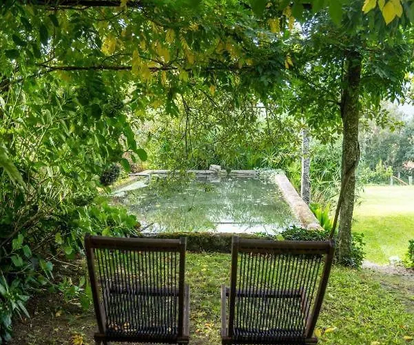 With Pool Ferienhaus *