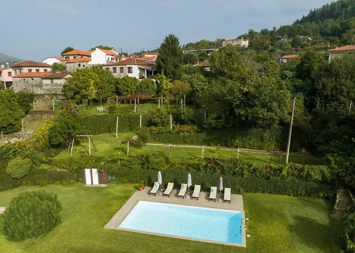 With Pool Arcos de Valdevez