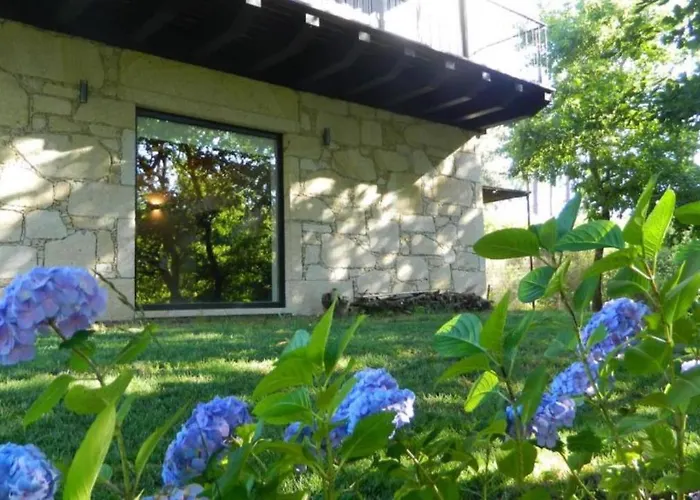 With Pool * 아르코스 데 발데베즈